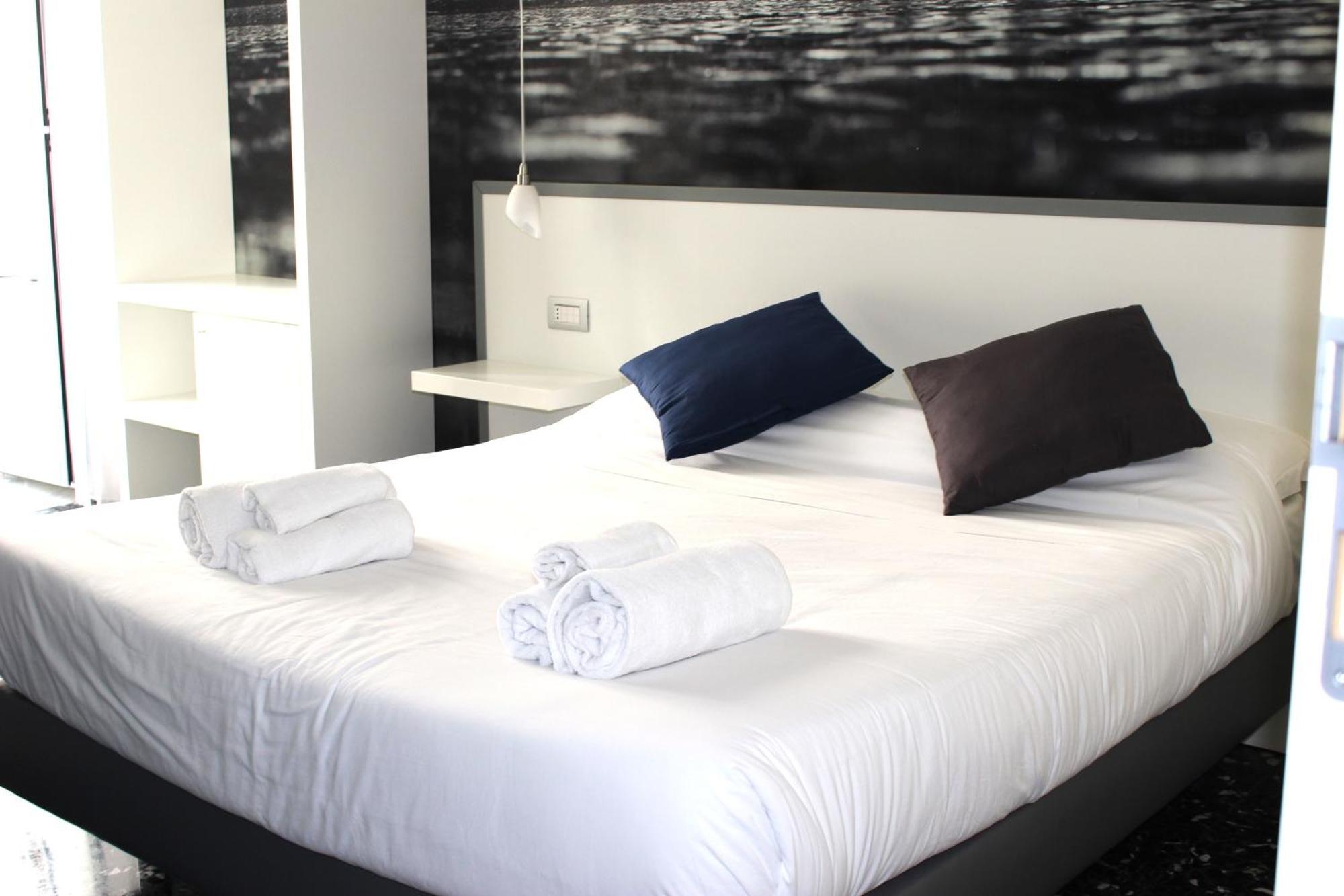 Beverello Rooms Naples Exterior photo