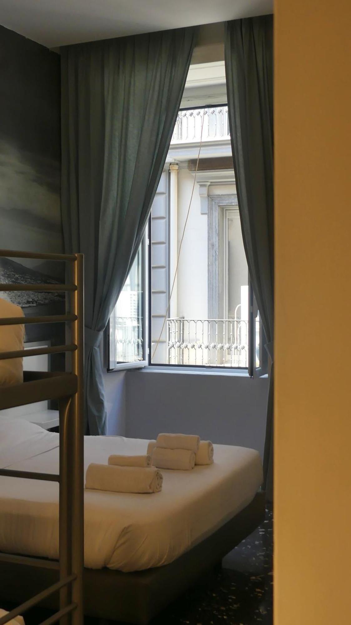 Beverello Rooms Naples Exterior photo